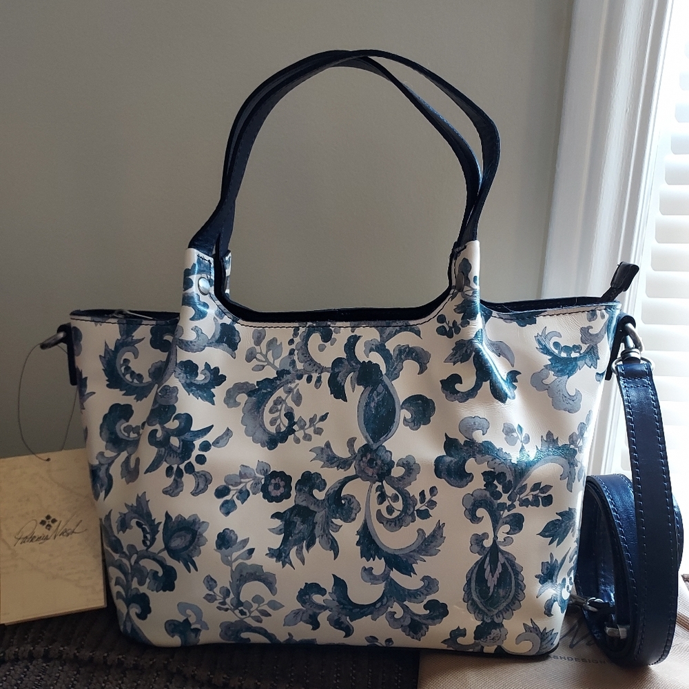 Patrcia Nash Argenta Renassince Tote Blue And White  Crossbody Leather Bag
